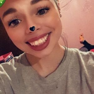 Meet your Posher, Abby